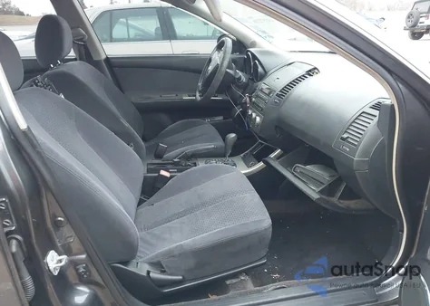 2005 Nissan Altima 2.5 S z USA, uszkodzony, nr VIN 1N4AL11D05N499028